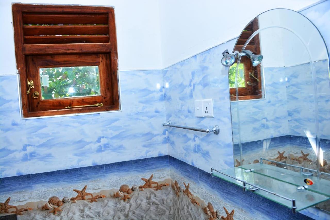 Randu Homestay And Restaurant Тангалла Экстерьер фото